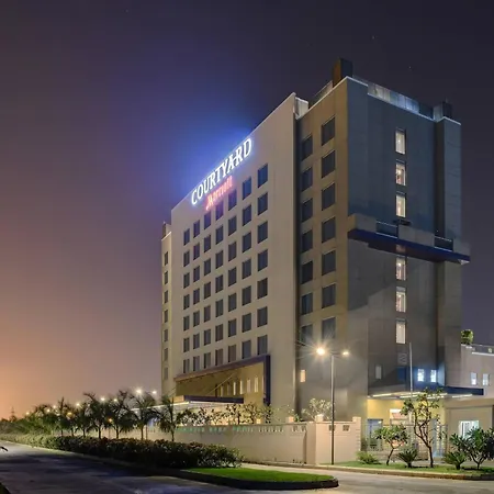 Courtyard By Marriott Surat-2